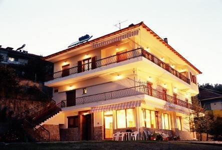 Nestorion Guesthouse Ahillion מראה חיצוני תמונה