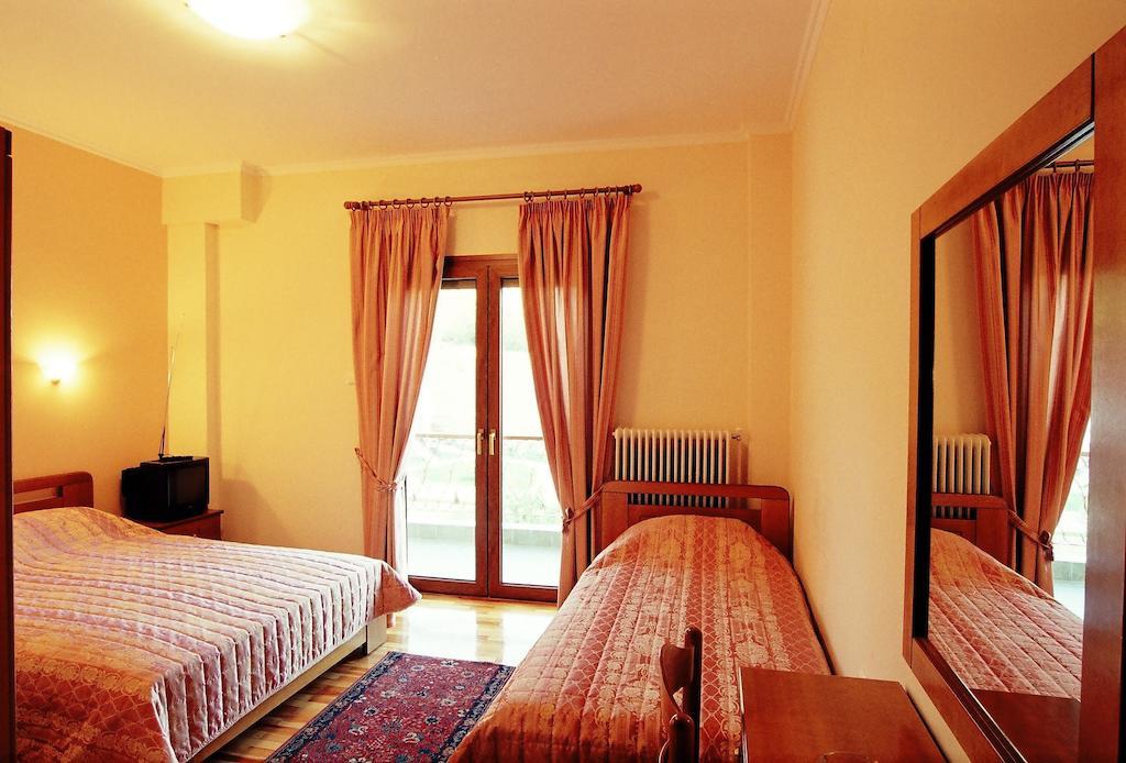 Nestorion Guesthouse Ahillion חדר תמונה